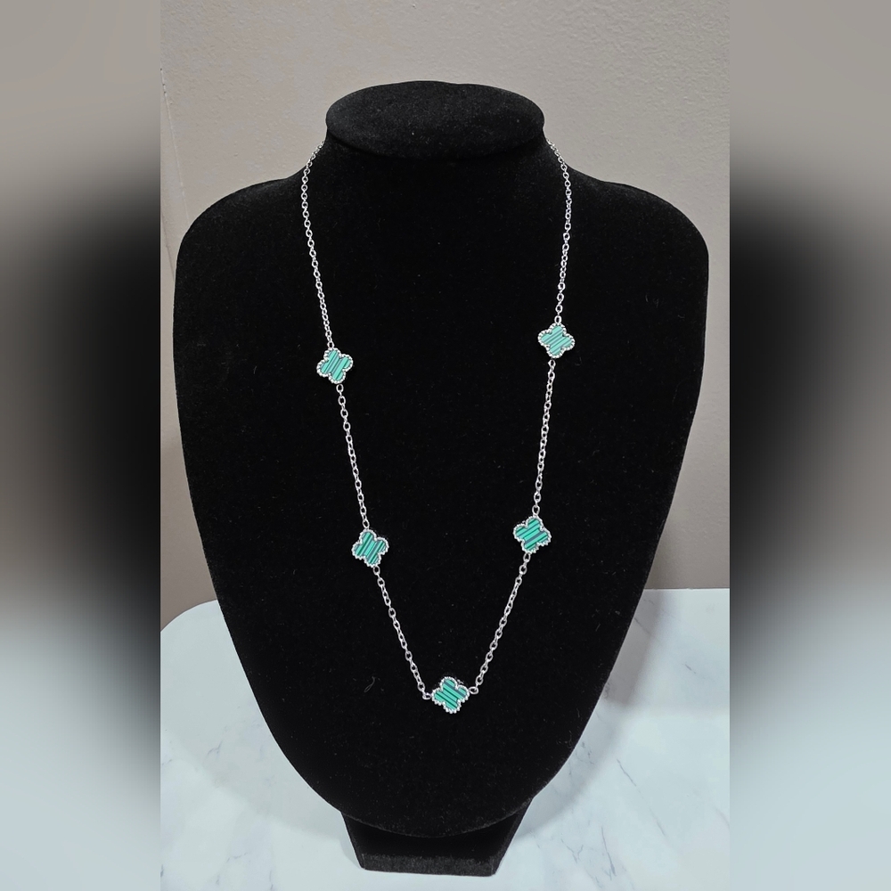 Elegant Silver and Green Clover Necklace